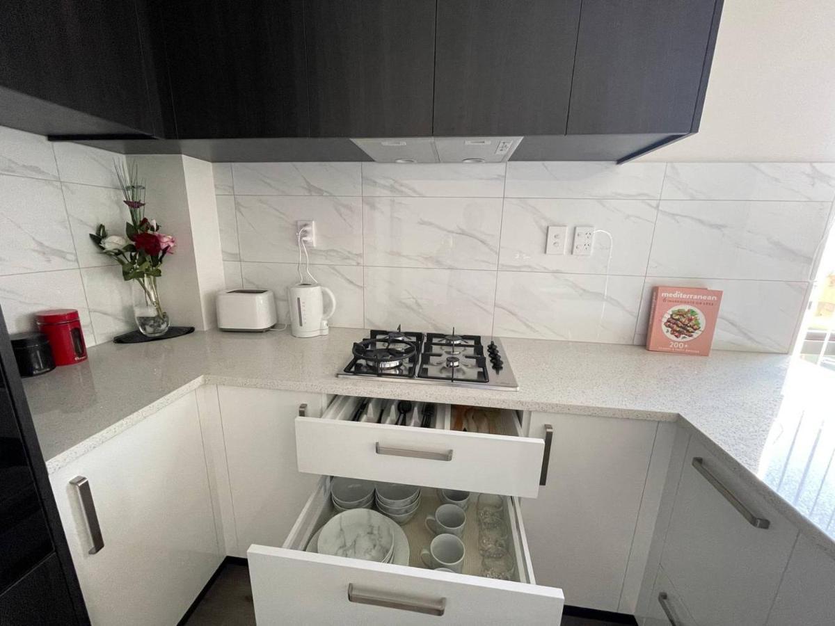 4 Bedroom Home Fully Furnished In Papakura, Auckland Extérieur photo