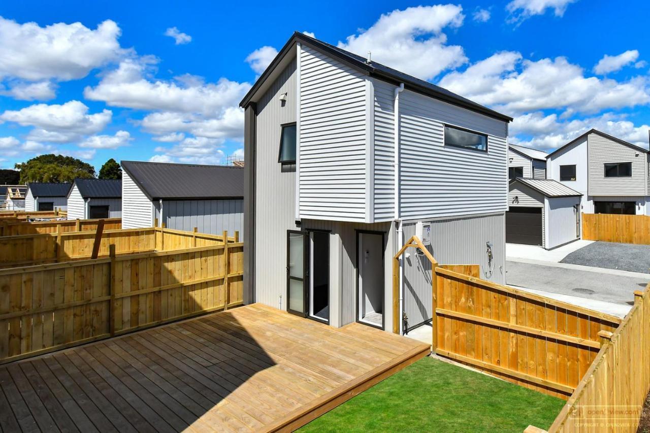 4 Bedroom Home Fully Furnished In Papakura, Auckland Extérieur photo