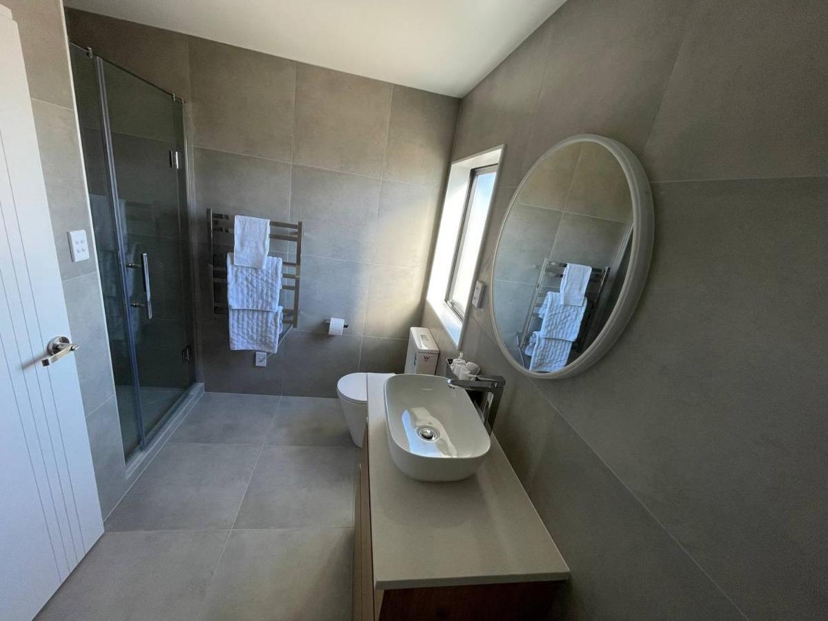 4 Bedroom Home Fully Furnished In Papakura, Auckland Extérieur photo